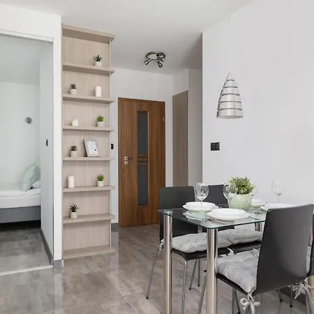 Apartment W Spokojnej Okolicy Z Parkingiem By Renters Krakau