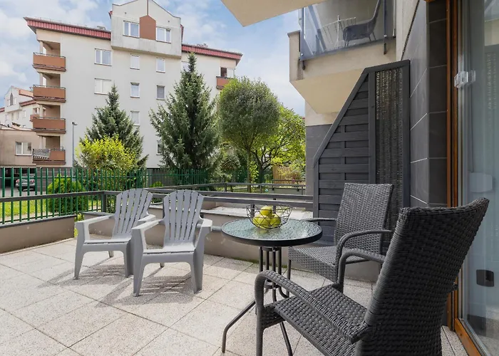 W Spokojnej Okolicy Z Parkingiem By Renters Διαμέρισμα