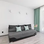 W Spokojnej Okolicy Z Parkingiem By Renters דירה קרקוב